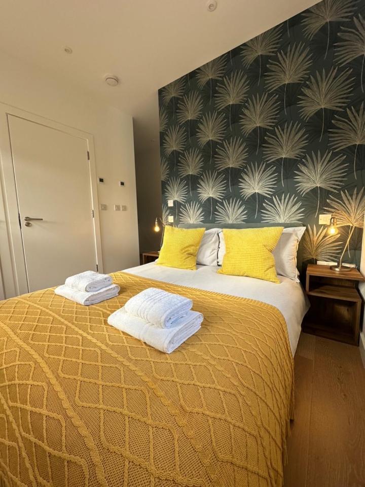 Contemporary Pied A Terre In The Heart Of Bath Appartement Buitenkant foto